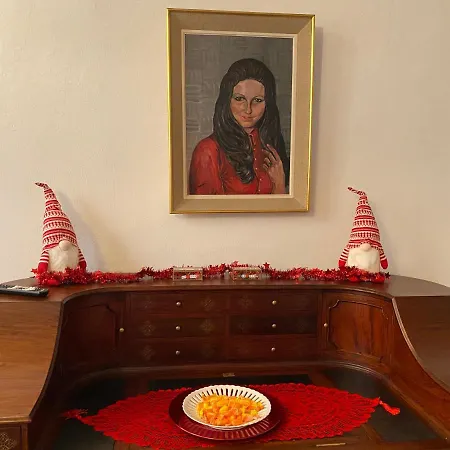 Artemisia Apartment